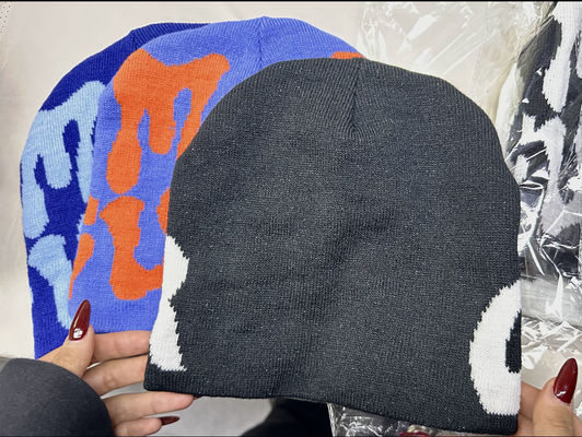 Στυλ θόλου 100% Ακρυλικό Ζακάρντ Χειμερινό Custom Woven Pom Pom Beanie Hat για κρύες ημέρες