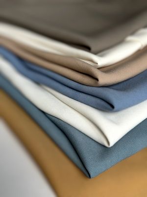 Στυλ SLUB 100% Πολυέστερ Αντιβιοτική Έκταση Ματ Γρήγορα Ξηρό Σατέν υφασμάτινο για φορέματα