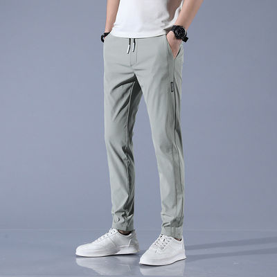 Πολυεστέρα/Σπαντέξ συνδυασμός Ανδρικών Regular Fit Joggers με Ελαστική Ζώνη και Σωλήνα